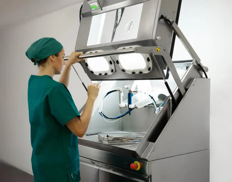Vorreinigung von chirurgischen & Robotikinstrumenten